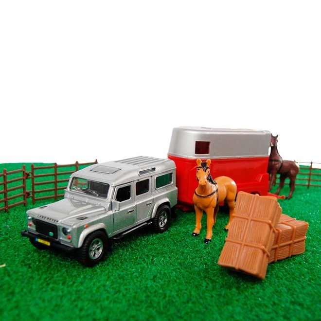 SET GIOCO FUORISTRADA CON TRAILER, CAVALLI E RECINTO  